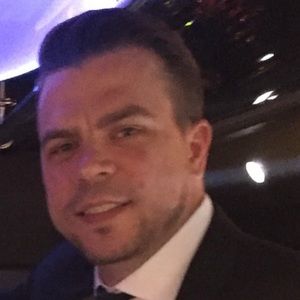 Meet your Posher, Adam